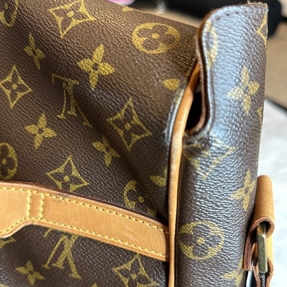 Louis Vuitton Abbesses Messenger Bag Monogram Canvas - Picture 12 of 17